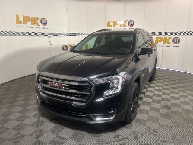 Used 2024 GMC Terrain AT4 w/ Infotainment Package II AWD/4WD image 9