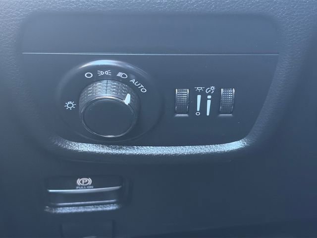 Used 2023 Jeep Grand Cherokee L Laredo AWD/4WD image 59