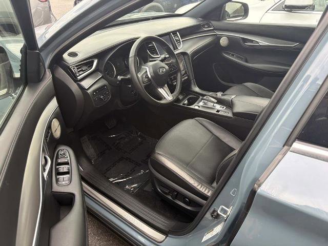Certified 2025 INFINITI QX55 Essential AWD/4WD image 9
