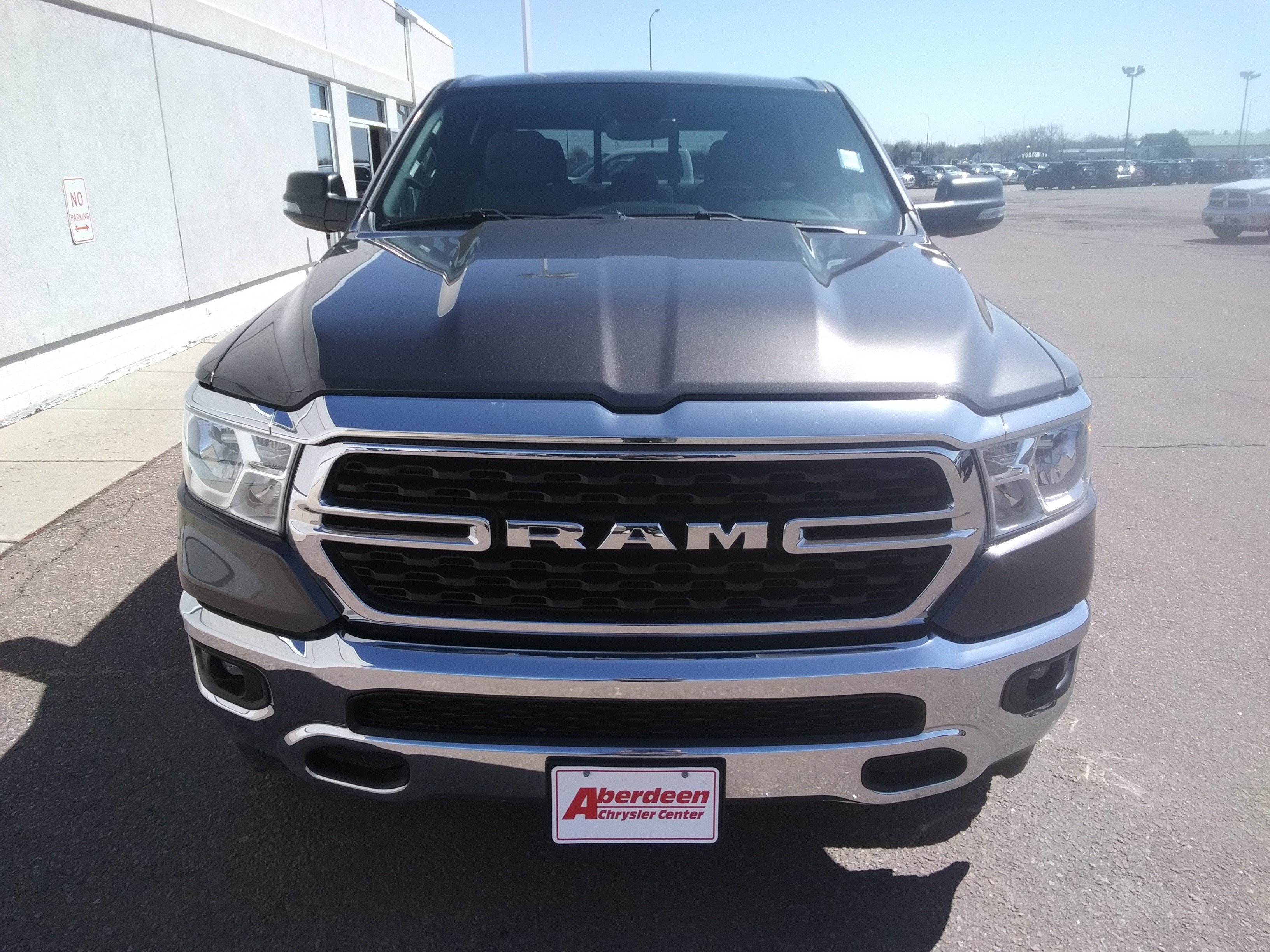Used 2023 RAM 1500 Big Horn AWD/4WD image 3