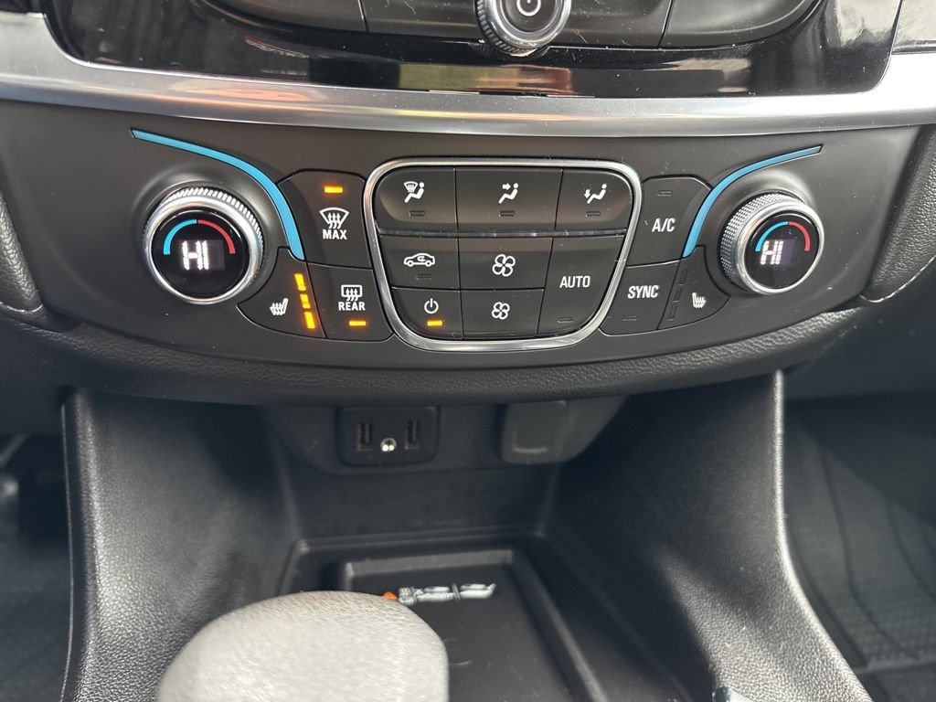 Certified 2023 Chevrolet Traverse LT image 34