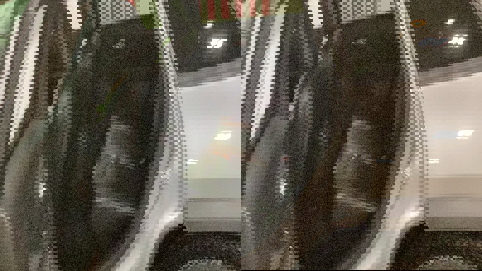 Used 2019 Jeep Cherokee Trailhawk image 8