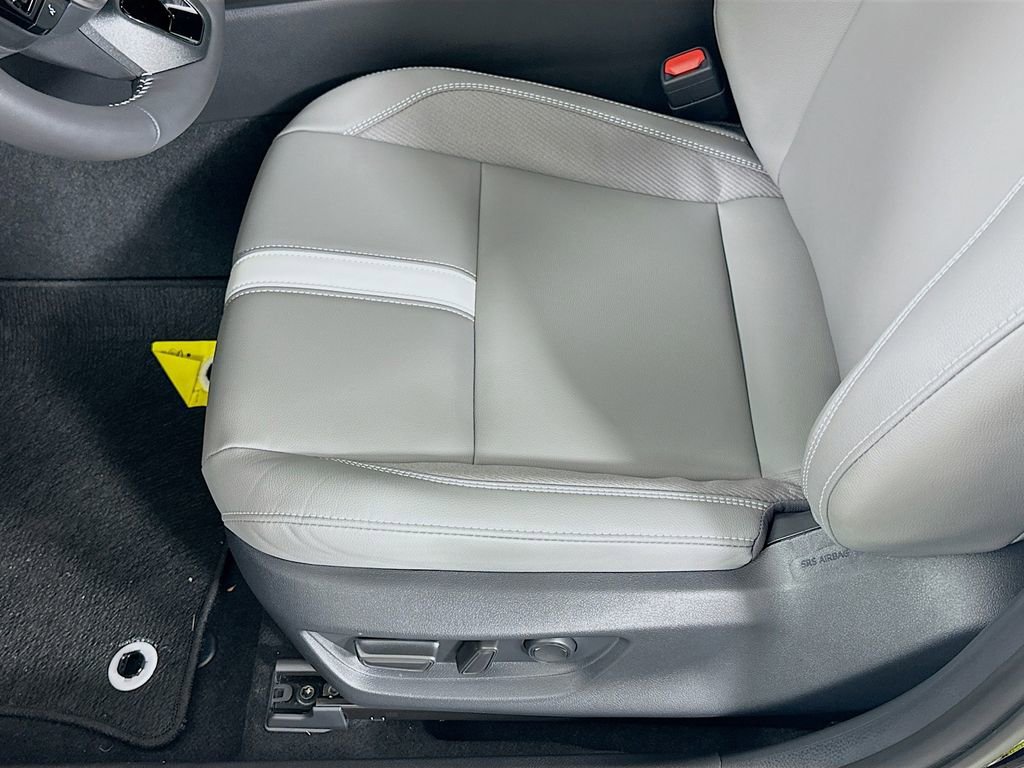 Certified 2025 Toyota Camry SE image 20