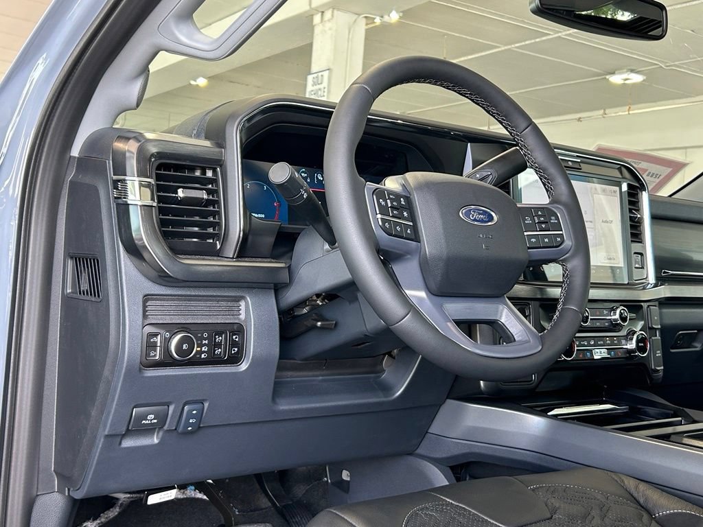 New 2026 Ford F250 Lariat w/ Black Appearance Package AWD/4WD image 36