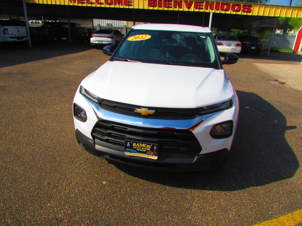 Used 2022 Chevrolet TrailBlazer LS image 2