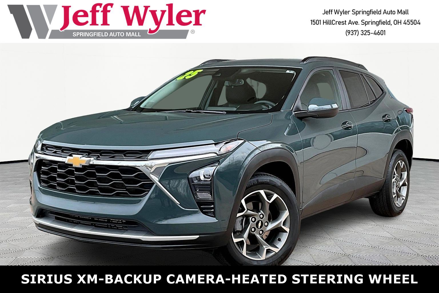 Used 2025 Chevrolet Trax LT w/ Driver Confidence Package FWD image 1