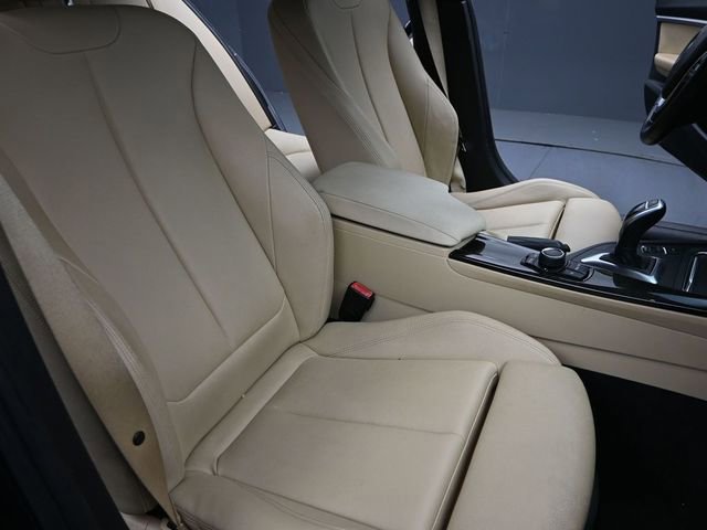 Used 2017 BMW 330i Sedan image 22