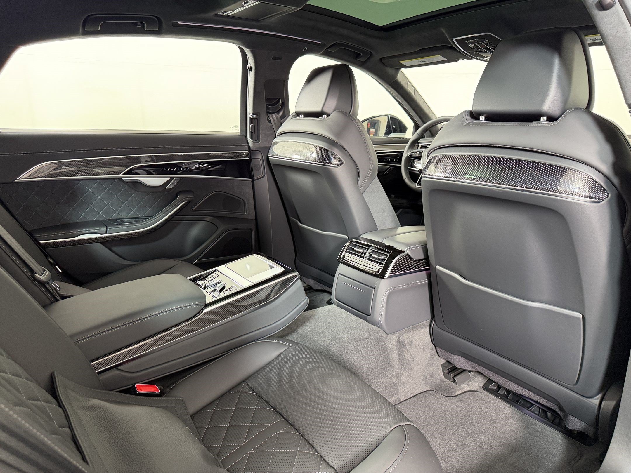 New 2027 Audi S8 AWD/4WD image 31