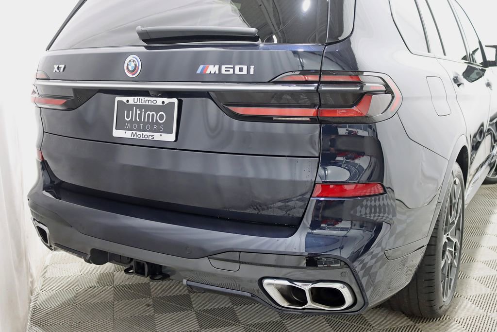Used 2023 BMW X7 M60i w/ Executive Package AWD/4WD image 12