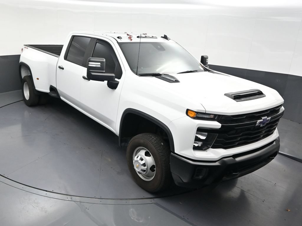 Used 2025 Chevrolet Silverado 3500 W/T AWD/4WD image 21