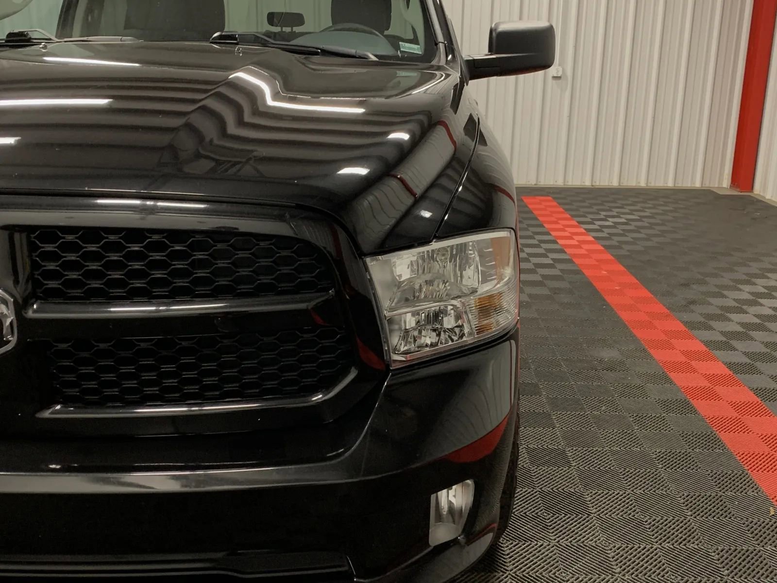 Used 2018 RAM 1500 Express w/ Express Value Package image 9