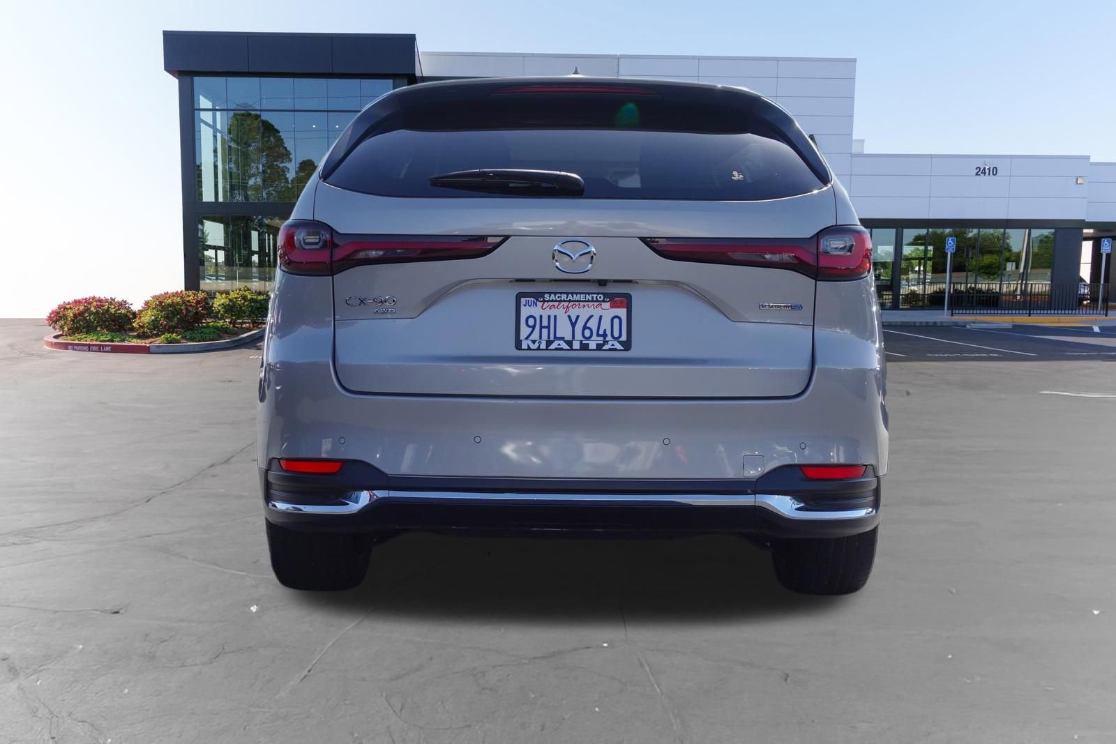 Used 2024 MAZDA CX-90 Plug-In Hybrid w/ Premium Pkg AWD/4WD image 5