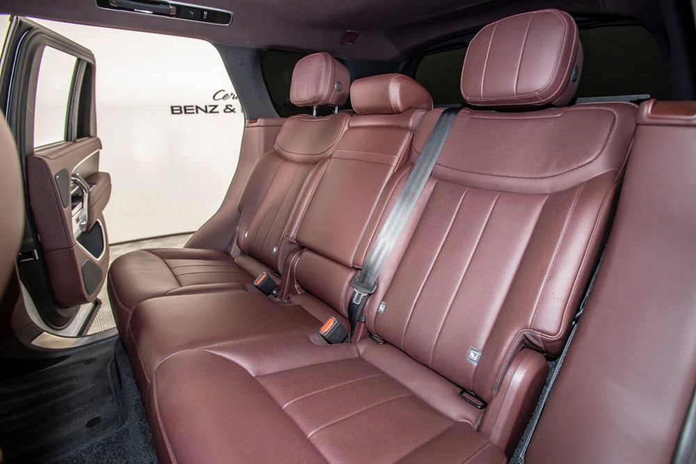 Used 2024 Land Rover Range Rover SE AWD/4WD image 14