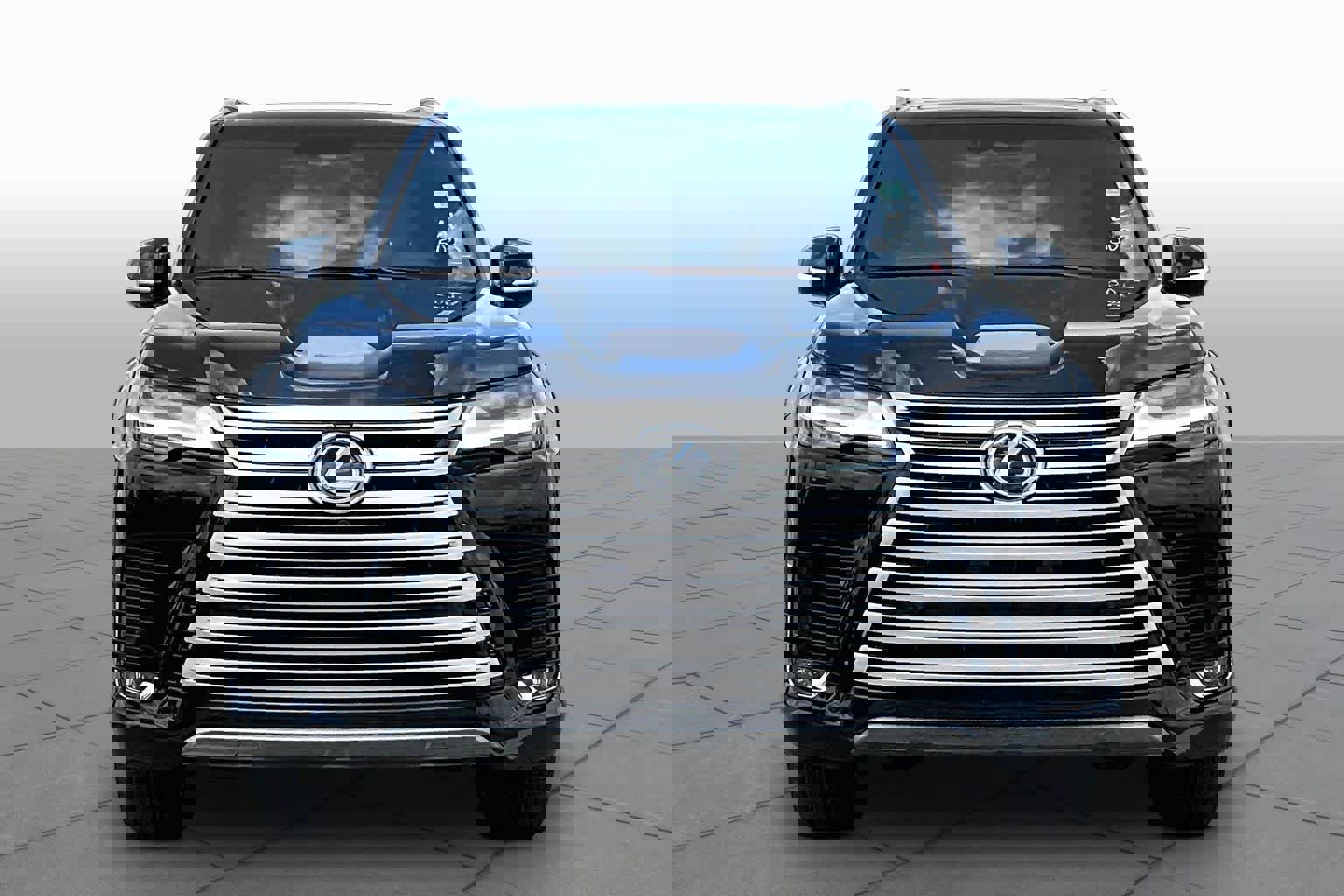 New 2026 Lexus LX 600 4WD w/ Luxury Package image 3