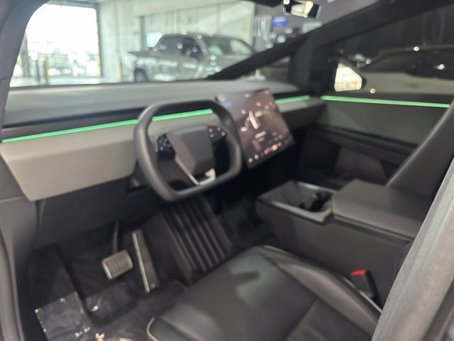 Used 2024 Tesla Cybertruck AWD Crew Cab image 12
