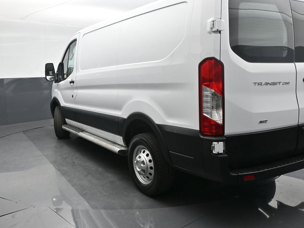 Used 2023 Ford Transit 250 Low Roof AWD w/ Exterior Upgrade Package image 4