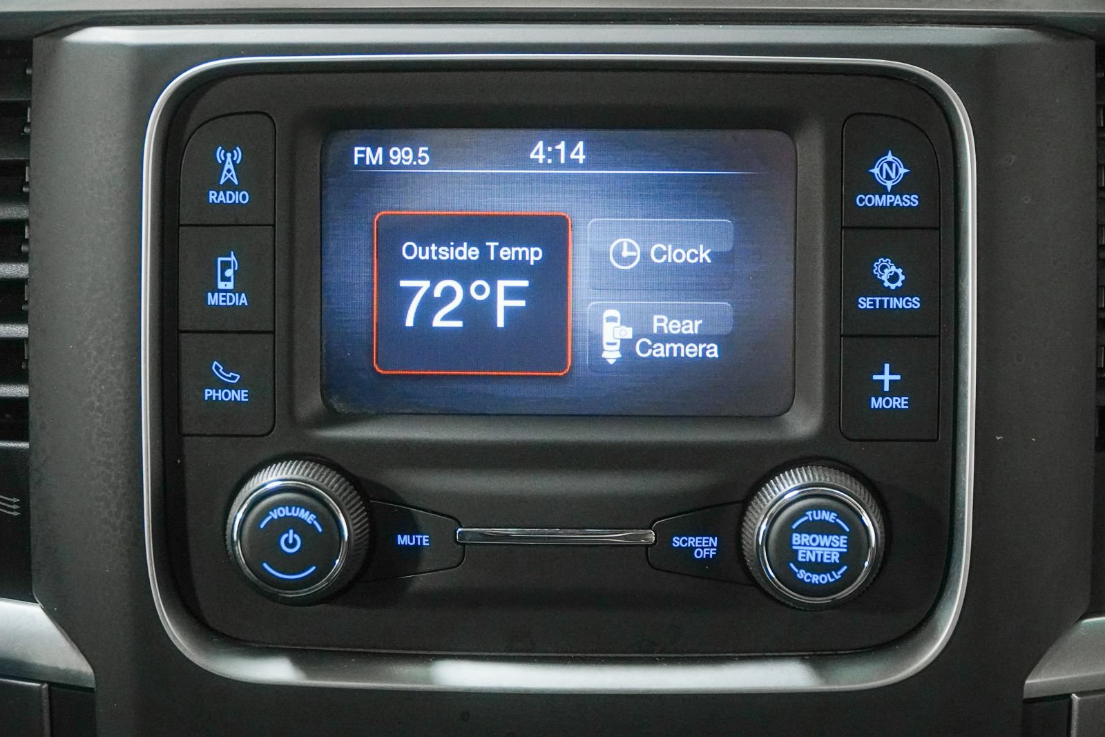 Used 2022 RAM 1500 Classic SLT AWD/4WD image 28