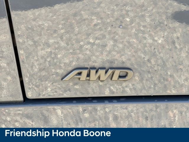 Used 2024 Toyota Prius XLE AWD/4WD image 13