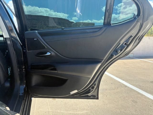 Used 2024 Lexus ES 350 Ultra Luxury w/ Accessory Package (Z1) FWD image 18