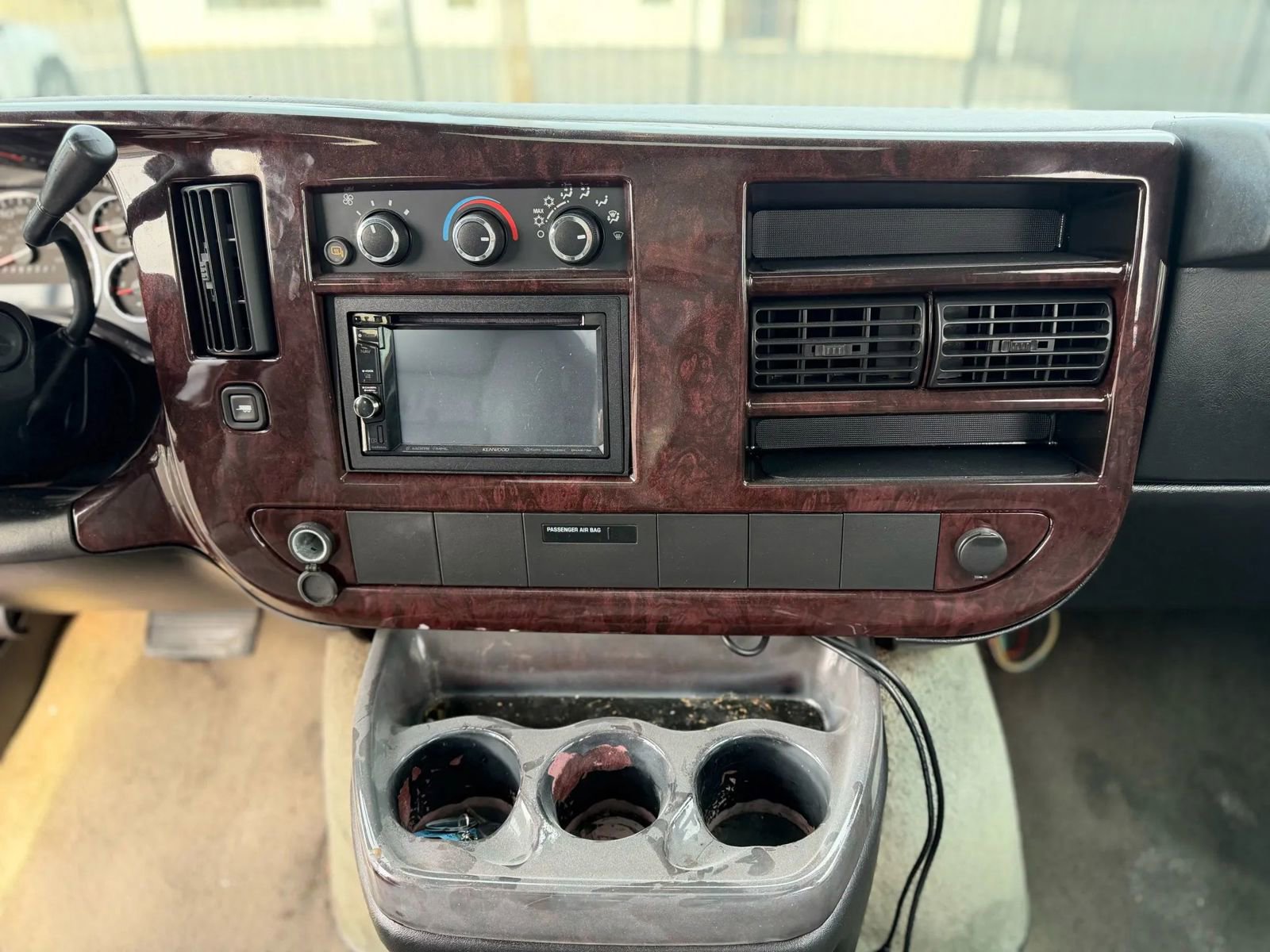 Used 2010 Chevrolet Express 1500 w/ Power Package image 28