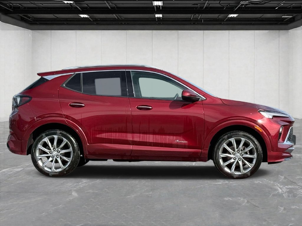 Used 2024 Buick Encore GX Avenir w/ Avenir Convenience Package AWD/4WD image 4
