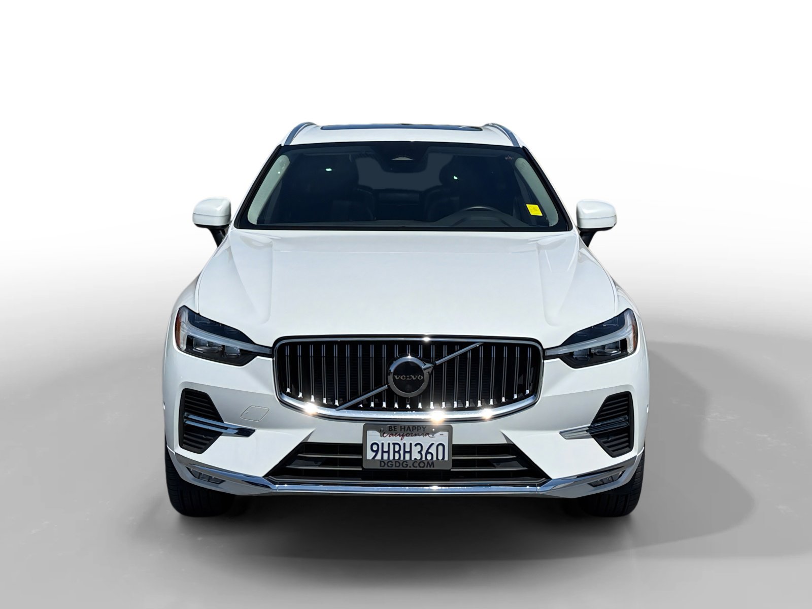 Used 2023 Volvo XC60 B5 Plus w/ Protection Package image 8
