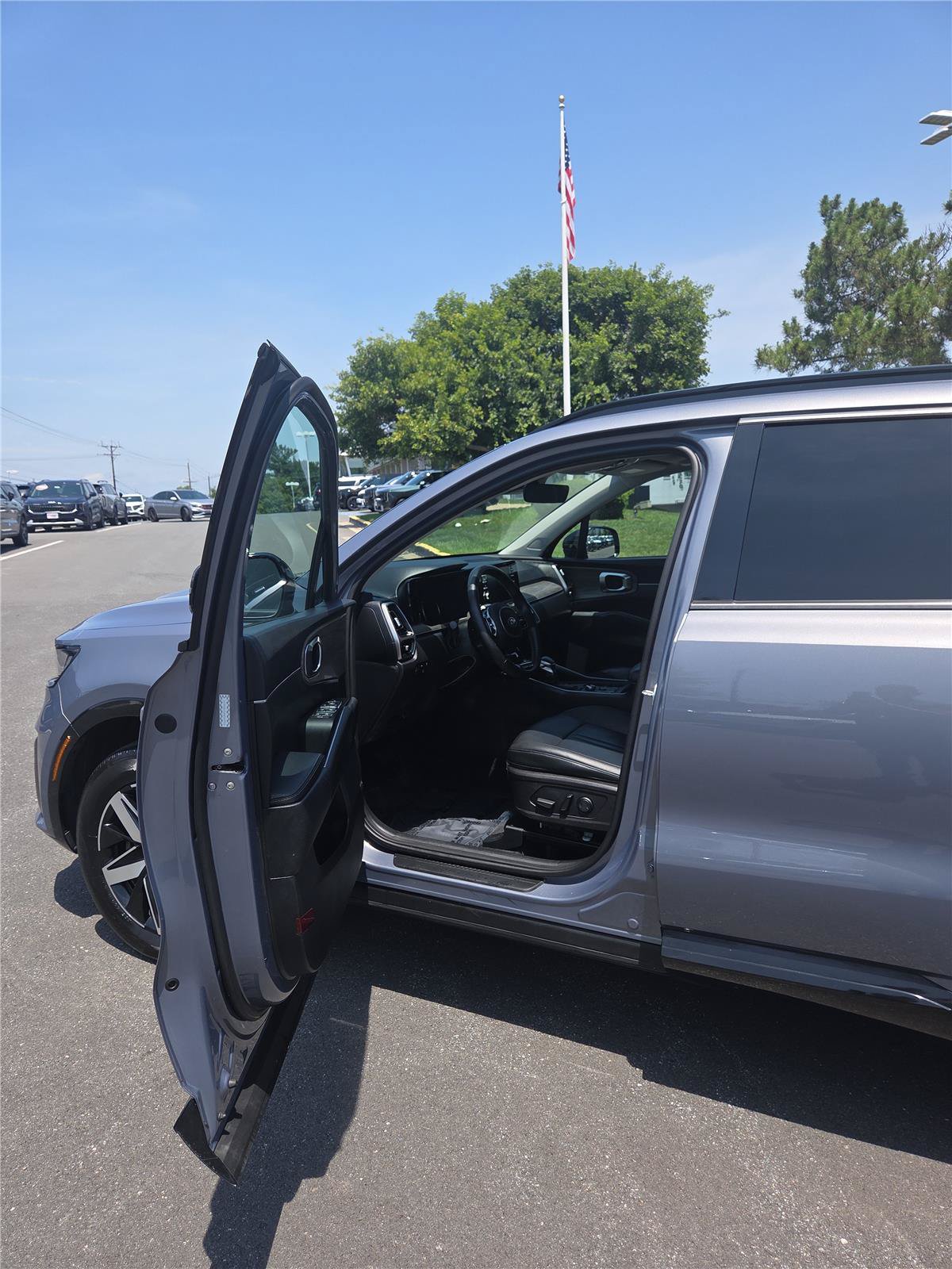 Certified 2021 Kia Sorento EX w/ Panoramic Sunroof Package AWD/4WD image 20