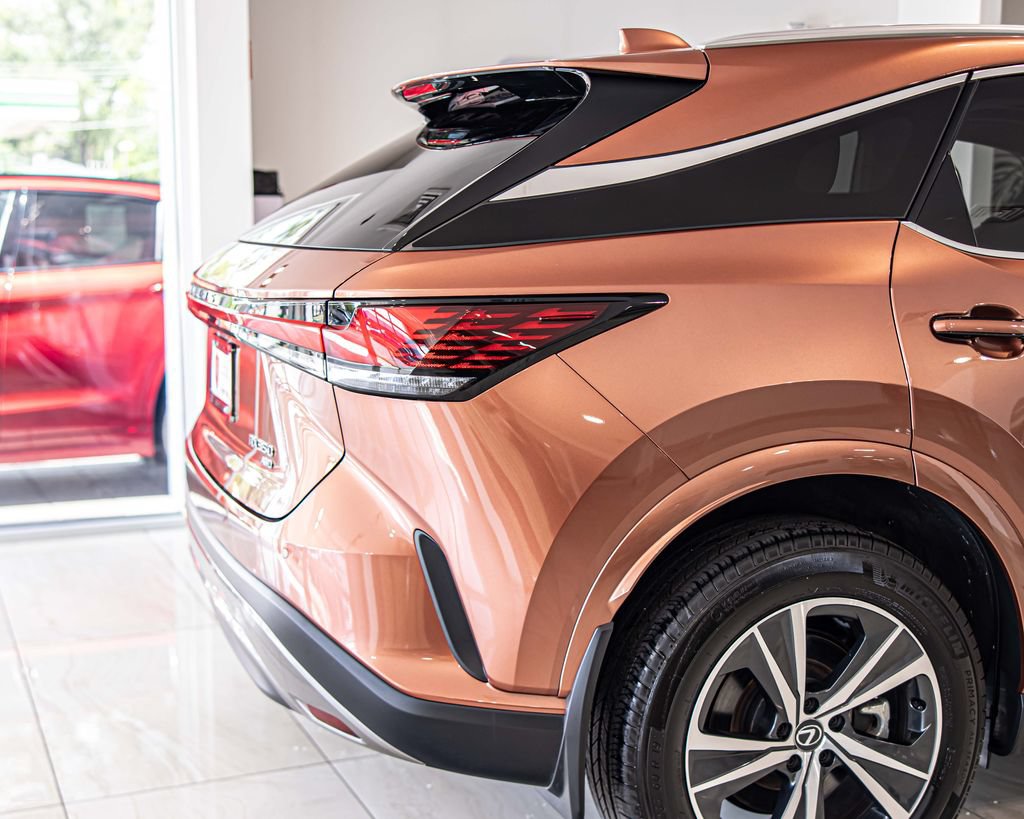 Used 2025 Lexus RX 350 Premium w/ Accessory Package (P1) AWD/4WD image 12