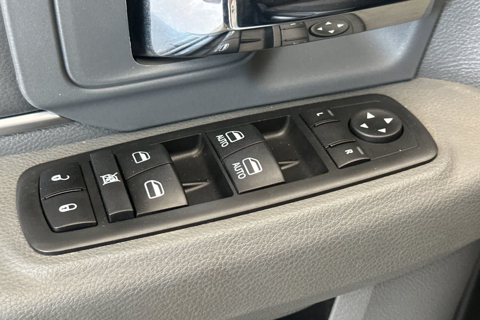 Used 2019 RAM 1500 Warlock w/ Electronics Group AWD/4WD image 13