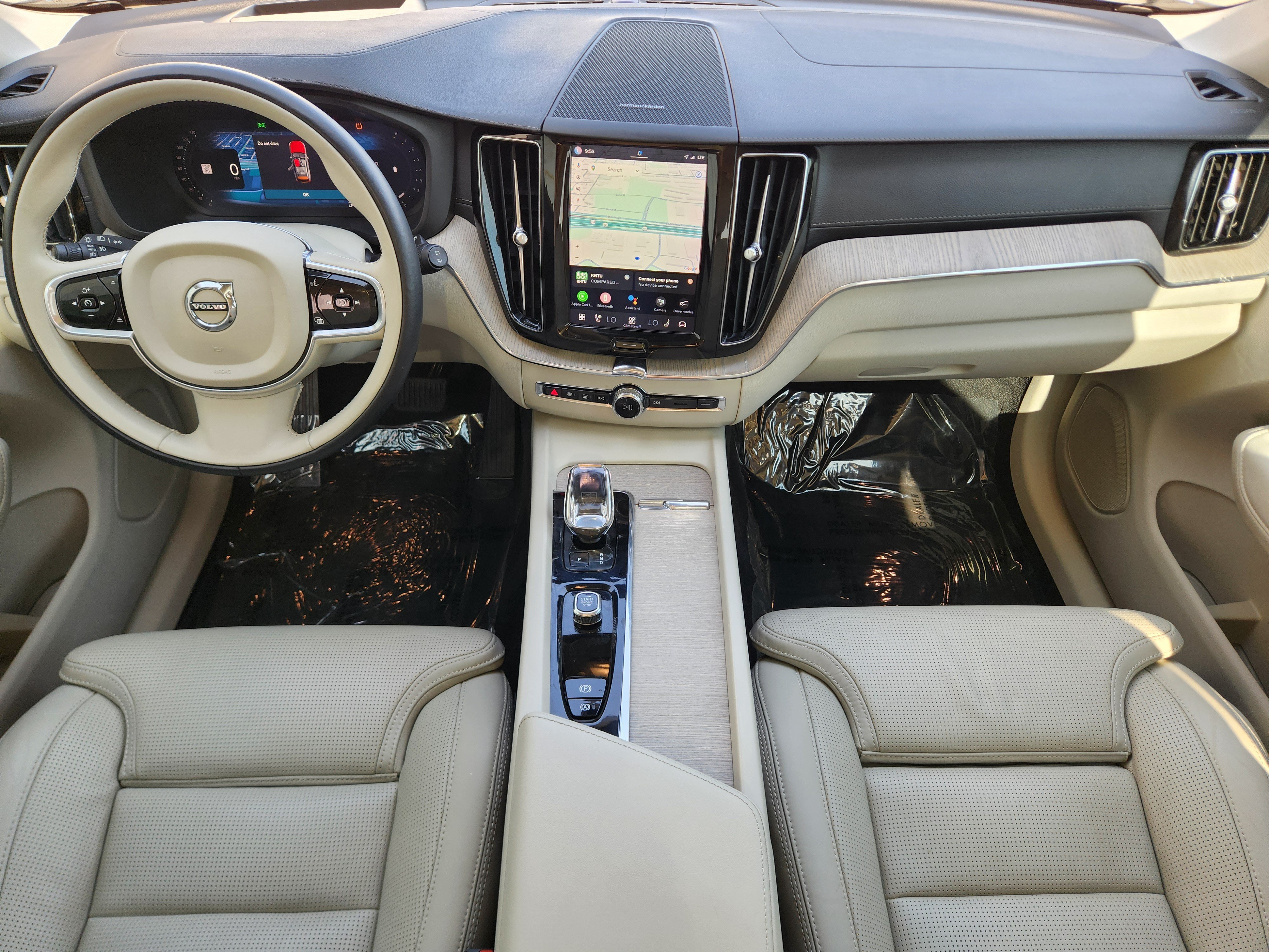 Used 2023 Volvo XC60 B5 Ultimate AWD/4WD image 25