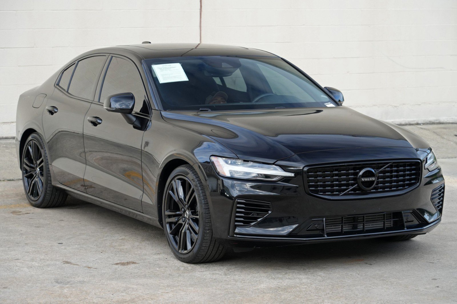 Used 2022 Volvo S60 T8 R-Design w/ Climate Package AWD/4WD image 56