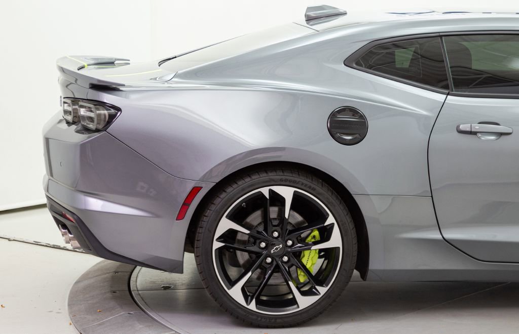 Used 2021 Chevrolet Camaro SS image 15