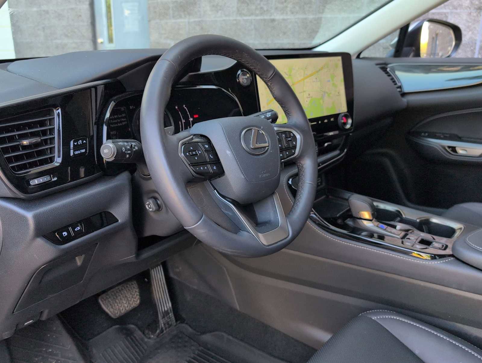 Used 2025 Lexus NX 350h AWD w/ Accessory Package (2T) image 10