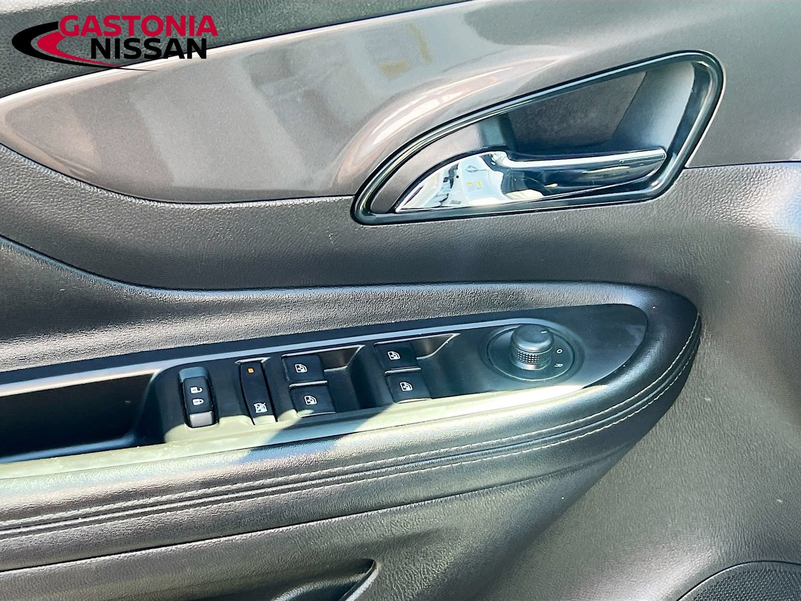 Used 2020 Buick Encore Preferred FWD image 23