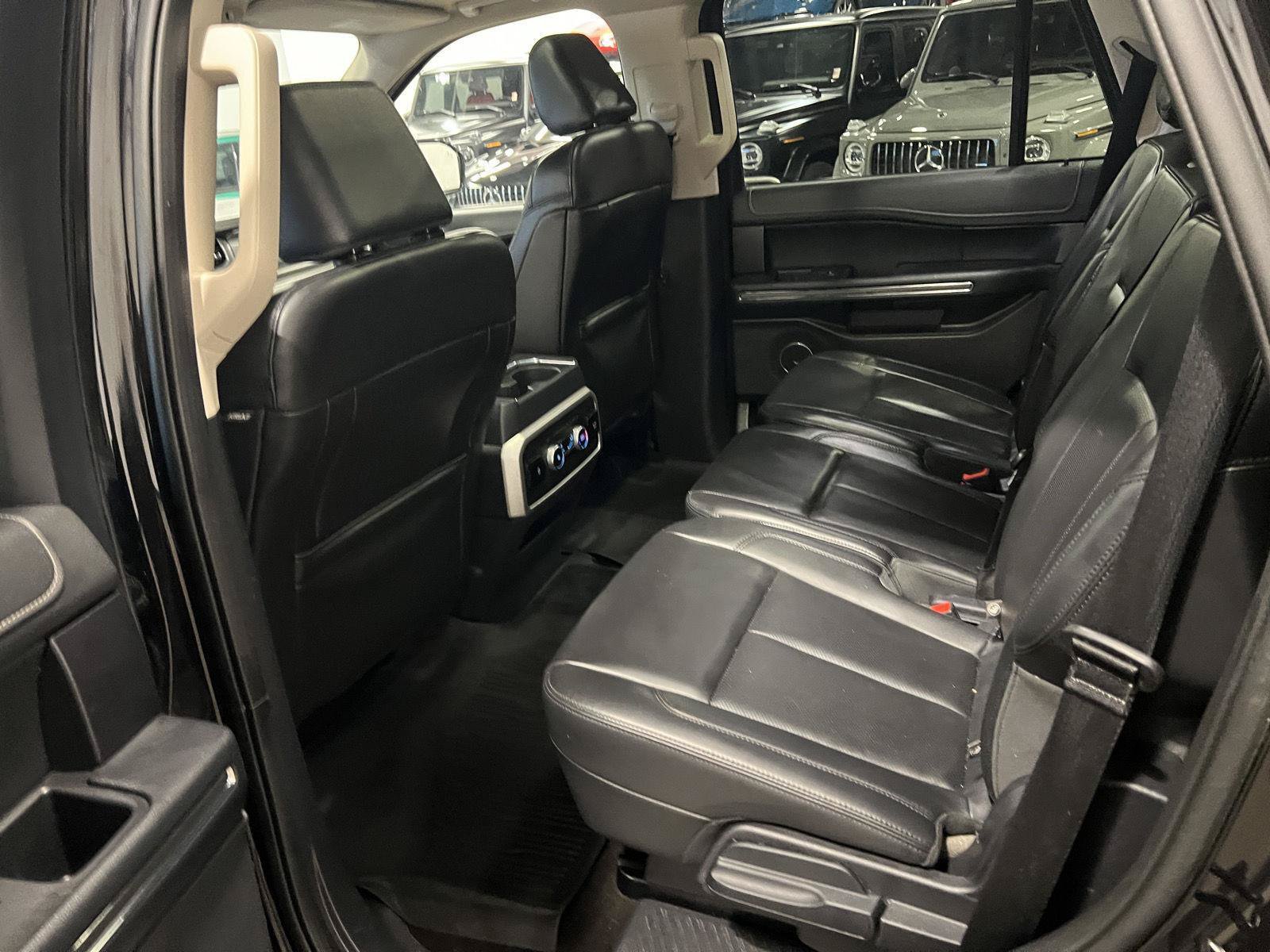 Used 2023 Ford Expedition XLT AWD/4WD image 28