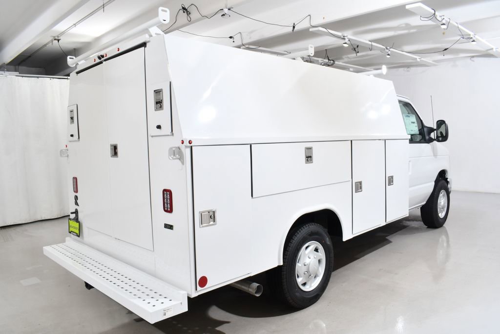 New 2026 Ford E-350 and Econoline 350 Super Duty w/ Power Equipment Group image 11