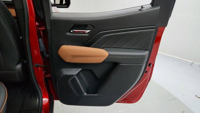 Used 2024 GMC Canyon AT4 w/ AT4 Premium Package image 21