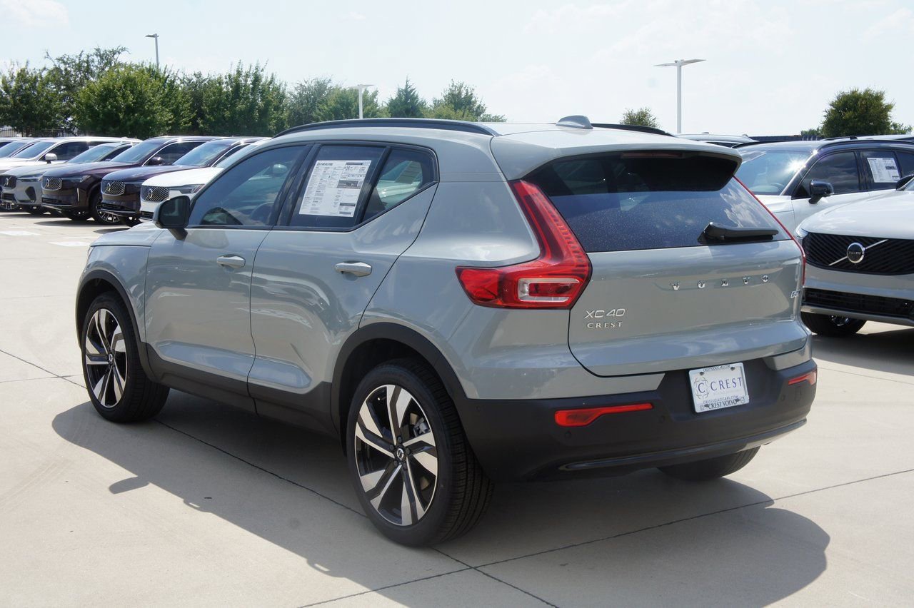 New 2026 Volvo XC40 B5 Ultra w/ Protection Package Premier image 5