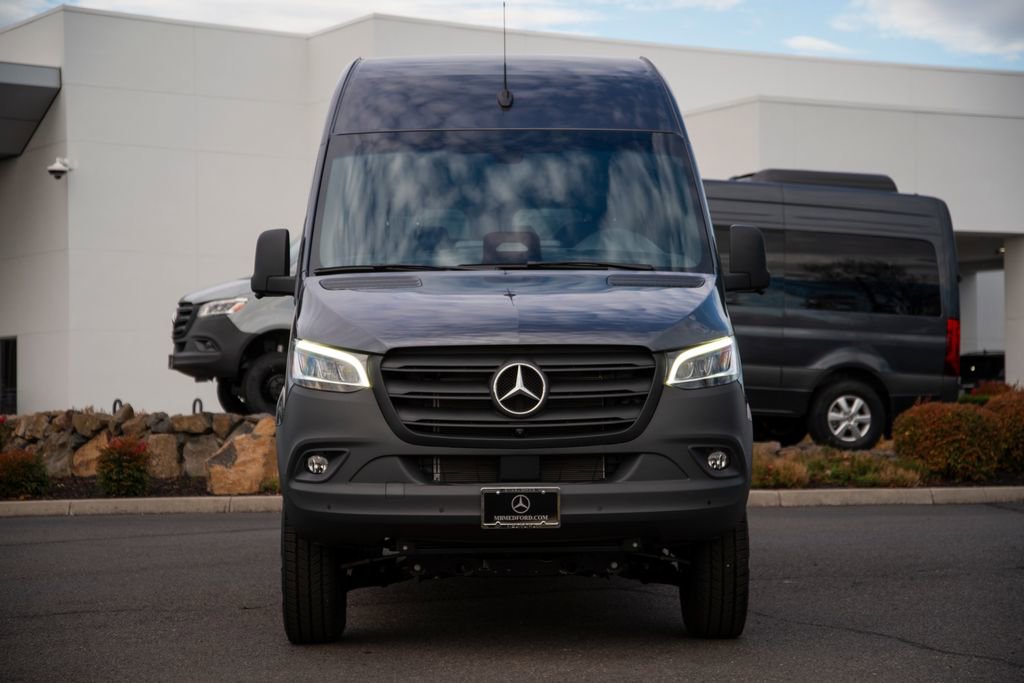 New 2025 Mercedes-Benz Sprinter 2500 image 2