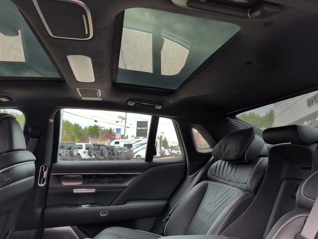 Used 2024 Genesis G90 3.5T image 35