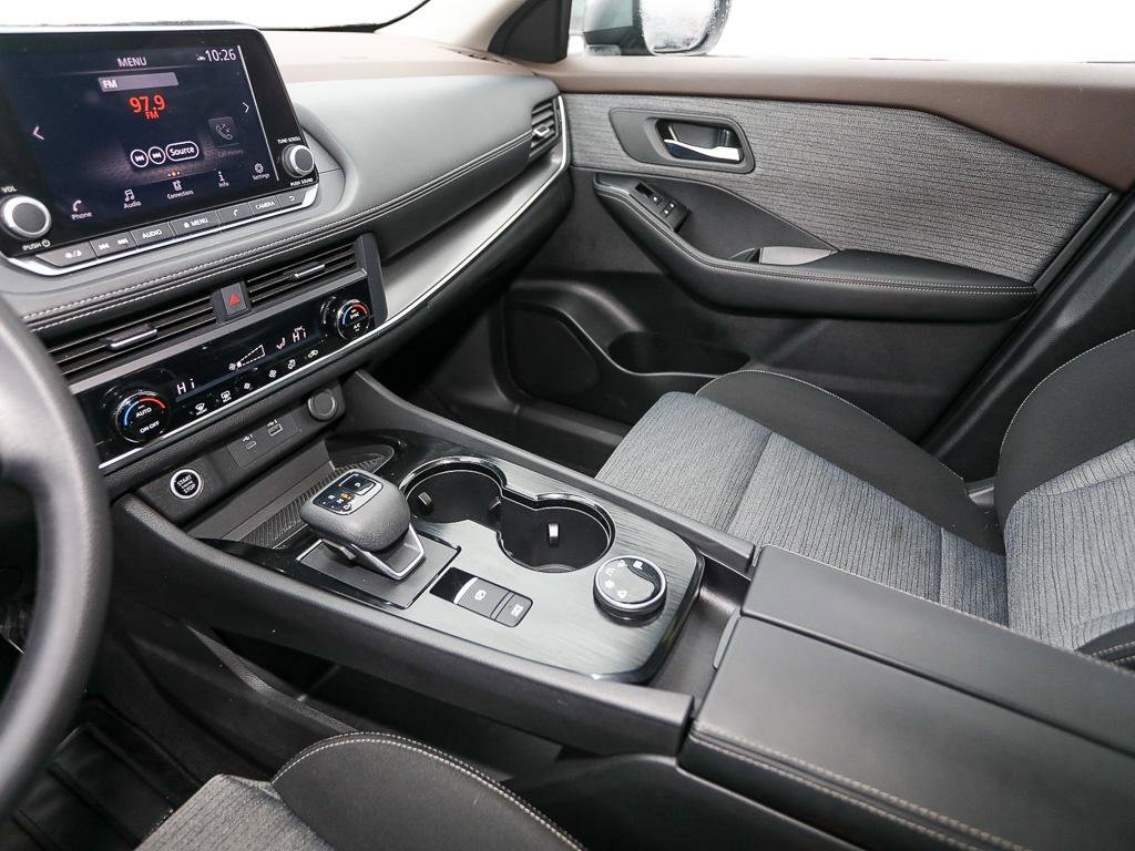 Used 2023 Nissan Rogue SV image 19