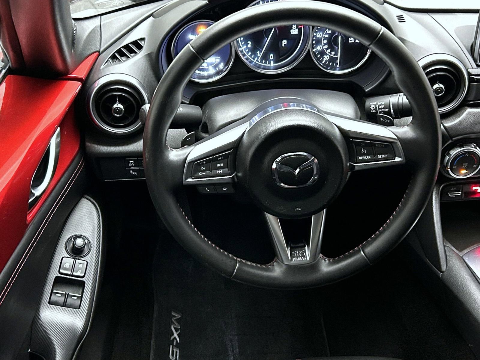 Used 2017 MAZDA MX-5 Miata RF Grand Touring RWD image 12