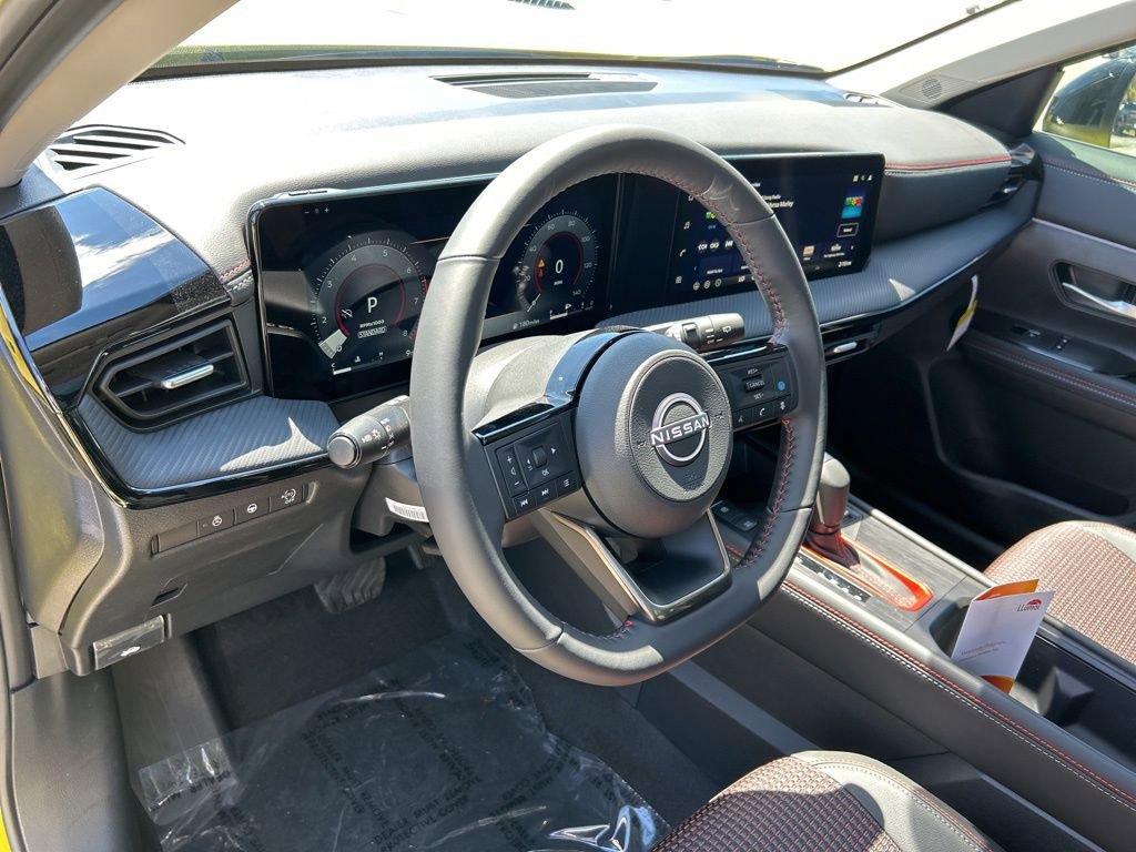 New 2026 Nissan Kicks SR w/ SR Premium Package FWD image 22
