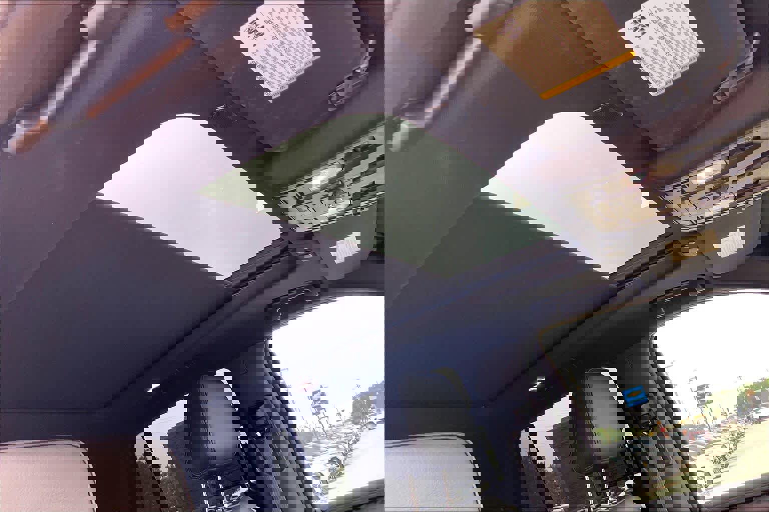 Used 2022 GMC Yukon Denali w/ Denali Premium Package image 14