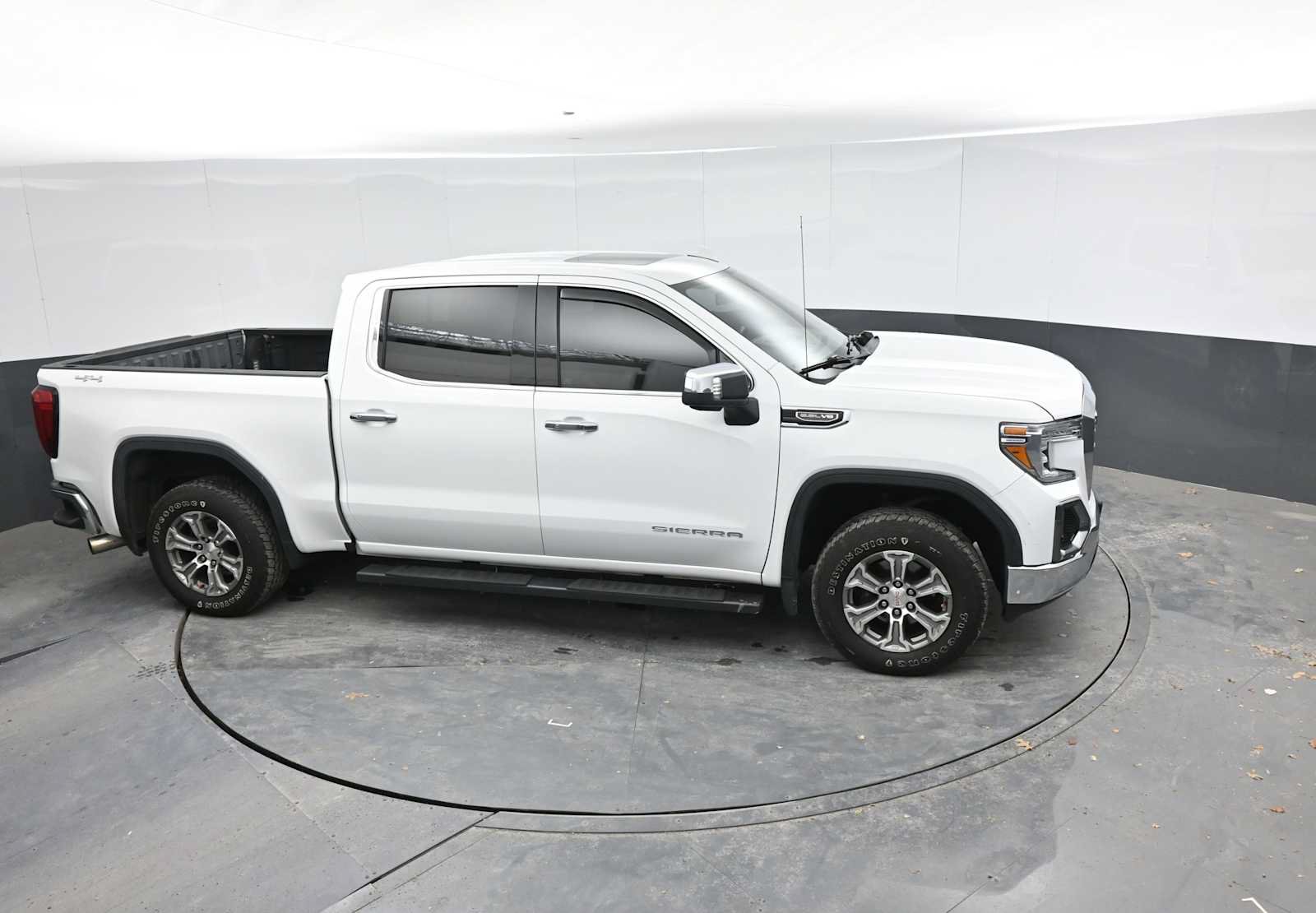 Used 2019 GMC Sierra 1500 SLT w/ SLT Convenience Package AWD/4WD image 20