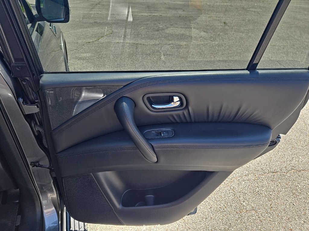 Used 2022 Nissan Armada SV RWD image 21