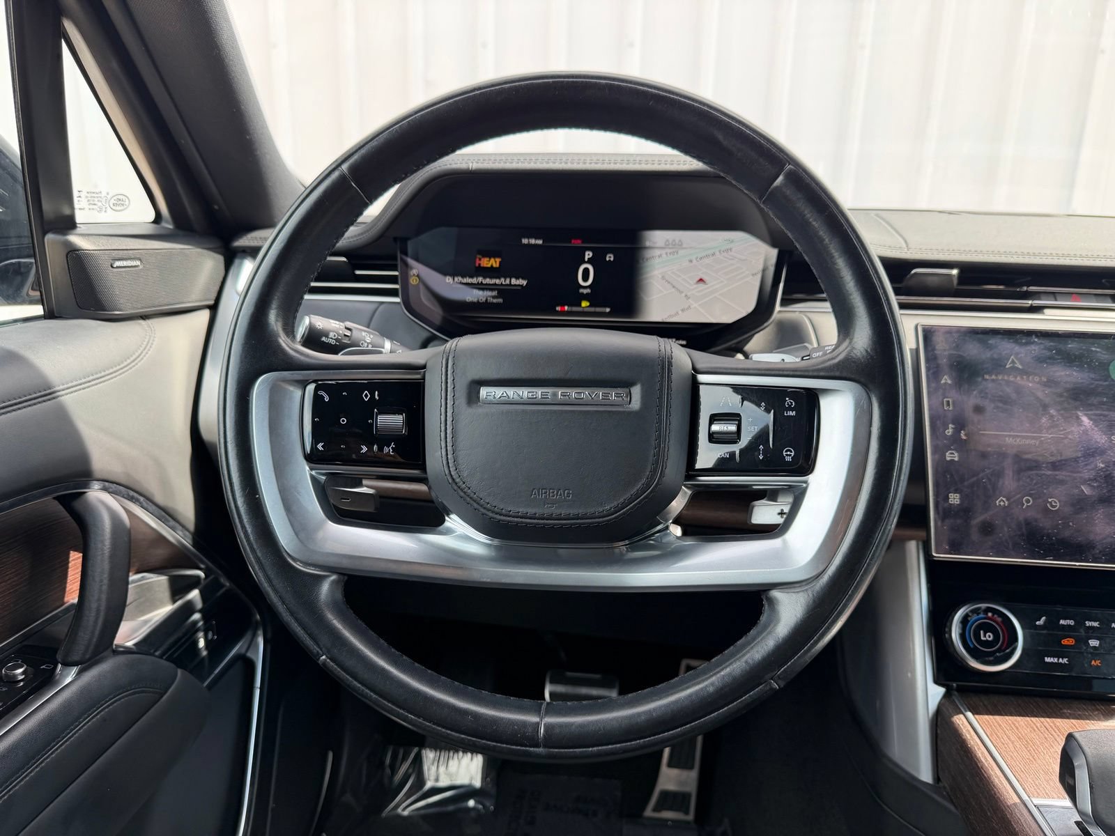 Used 2023 Land Rover Range Rover SE AWD/4WD image 12
