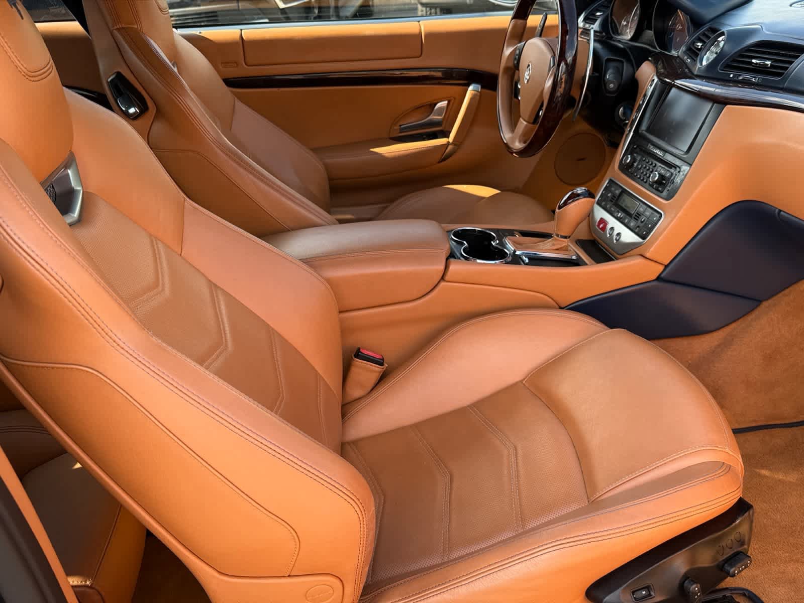 Used 2014 Maserati GranTurismo Sport RWD image 39
