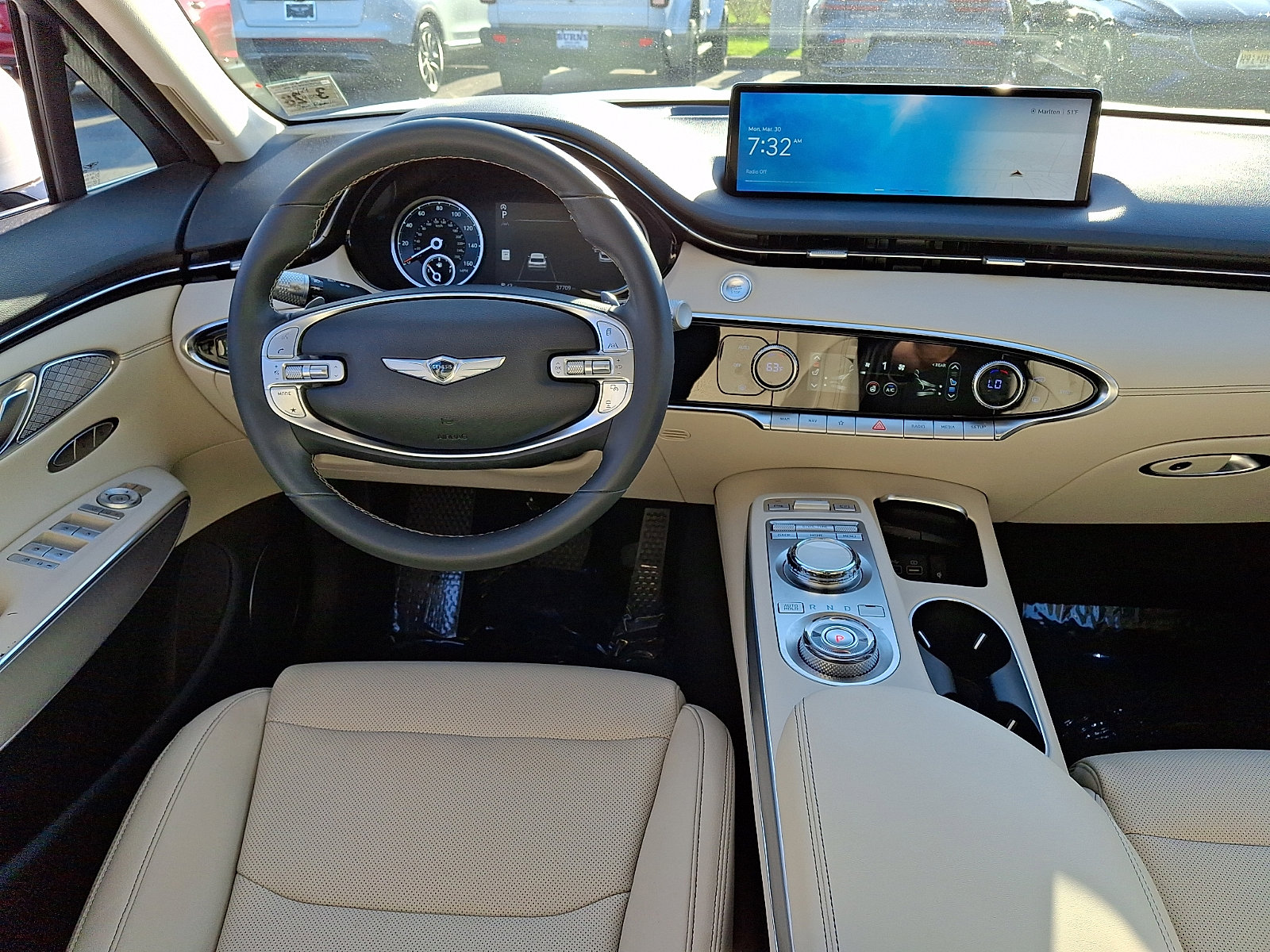 Certified 2023 Genesis GV70 2.5T w/ Select Package AWD/4WD image 12