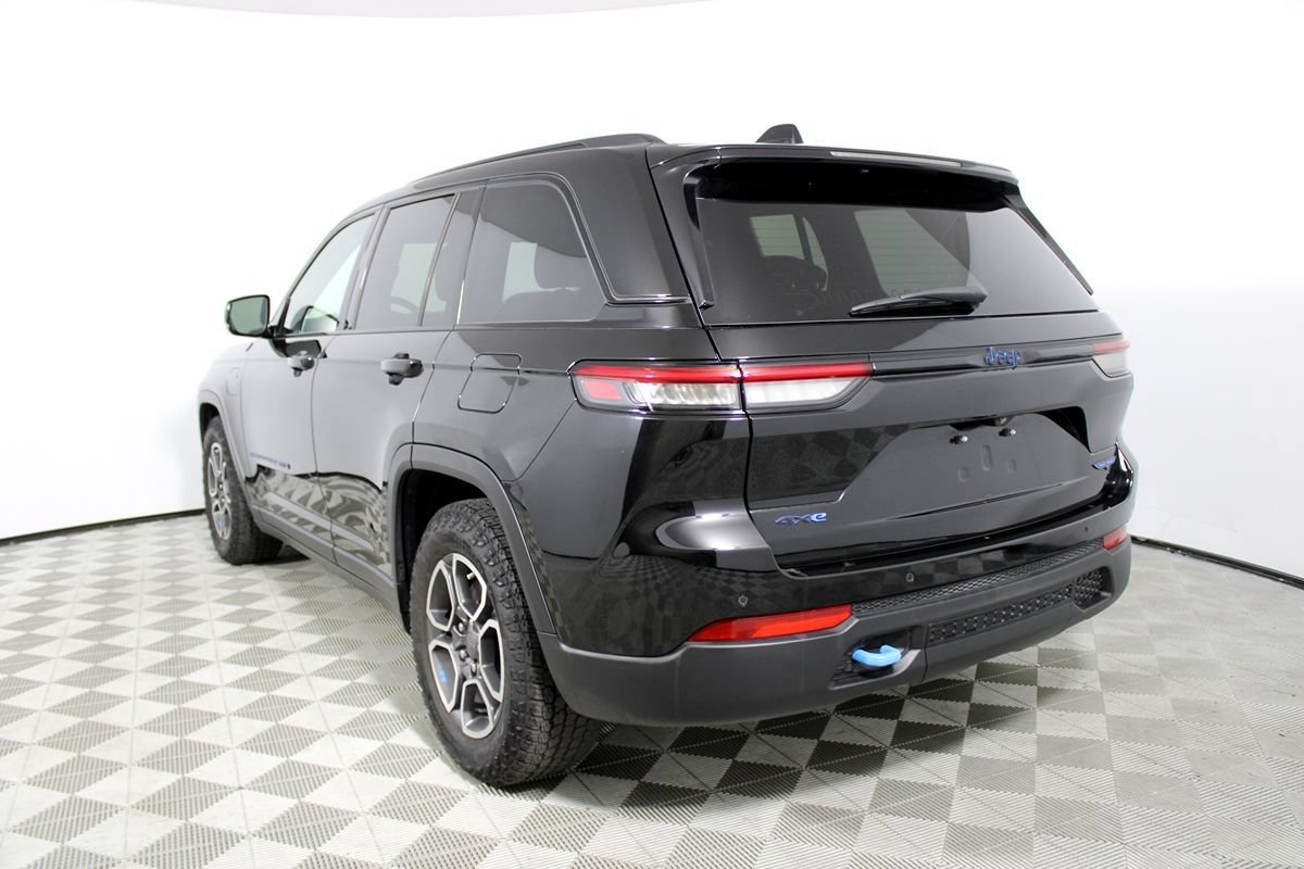 Used 2023 Jeep Grand Cherokee Trailhawk AWD/4WD image 39